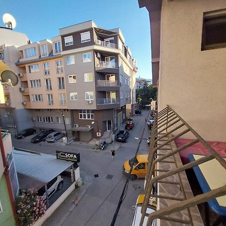 Dm Hostel And Apartments Skopje Buitenkant foto